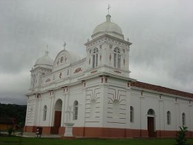 640px-Iglesia_de_Barva_de_Heredia