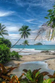 CENTRAL UNITED STATES PARADISE: Golfo Dulce, Costa Rica. The entire world Health company states the exotic country has a high life expectancy. Numerous ranking Costa Rica's health care system the best. Photo: Pinterest.com